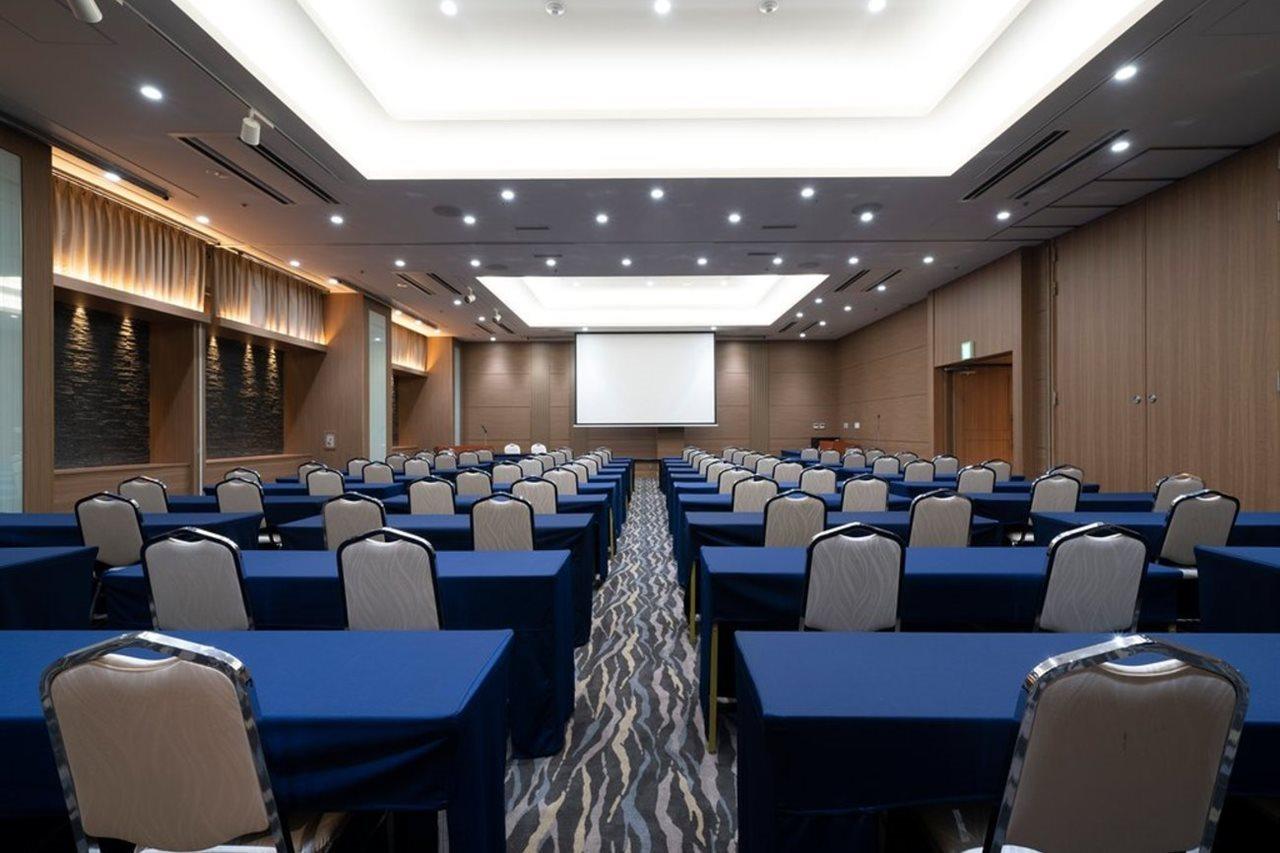 Hotel Binario Umeda Oszaka Kültér fotó