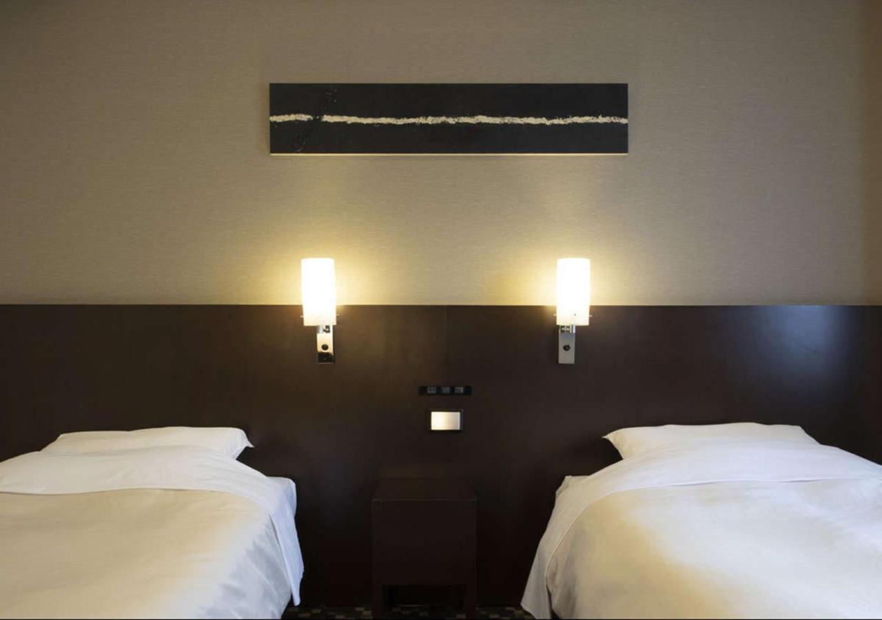 Hotel Binario Umeda Oszaka Kültér fotó