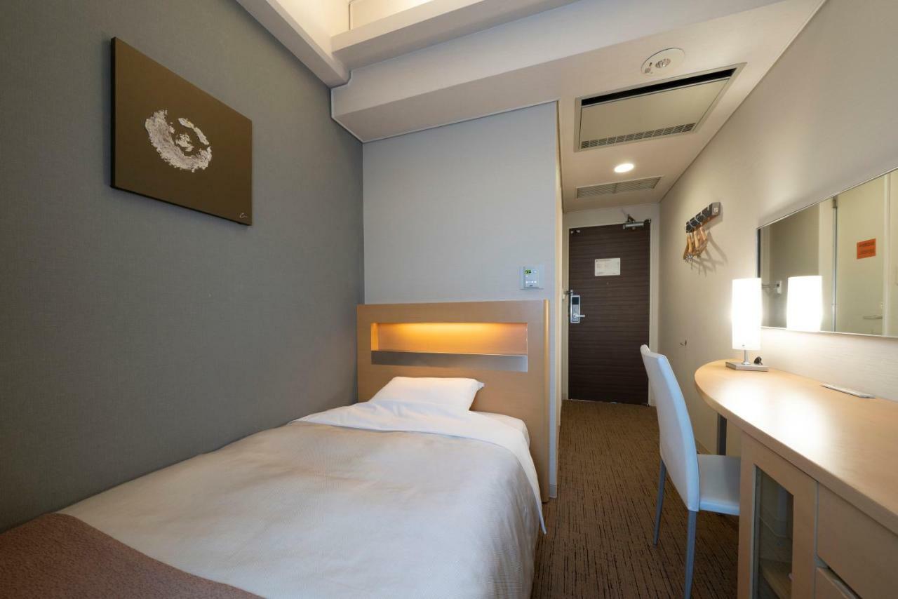 Hotel Binario Umeda Oszaka Kültér fotó